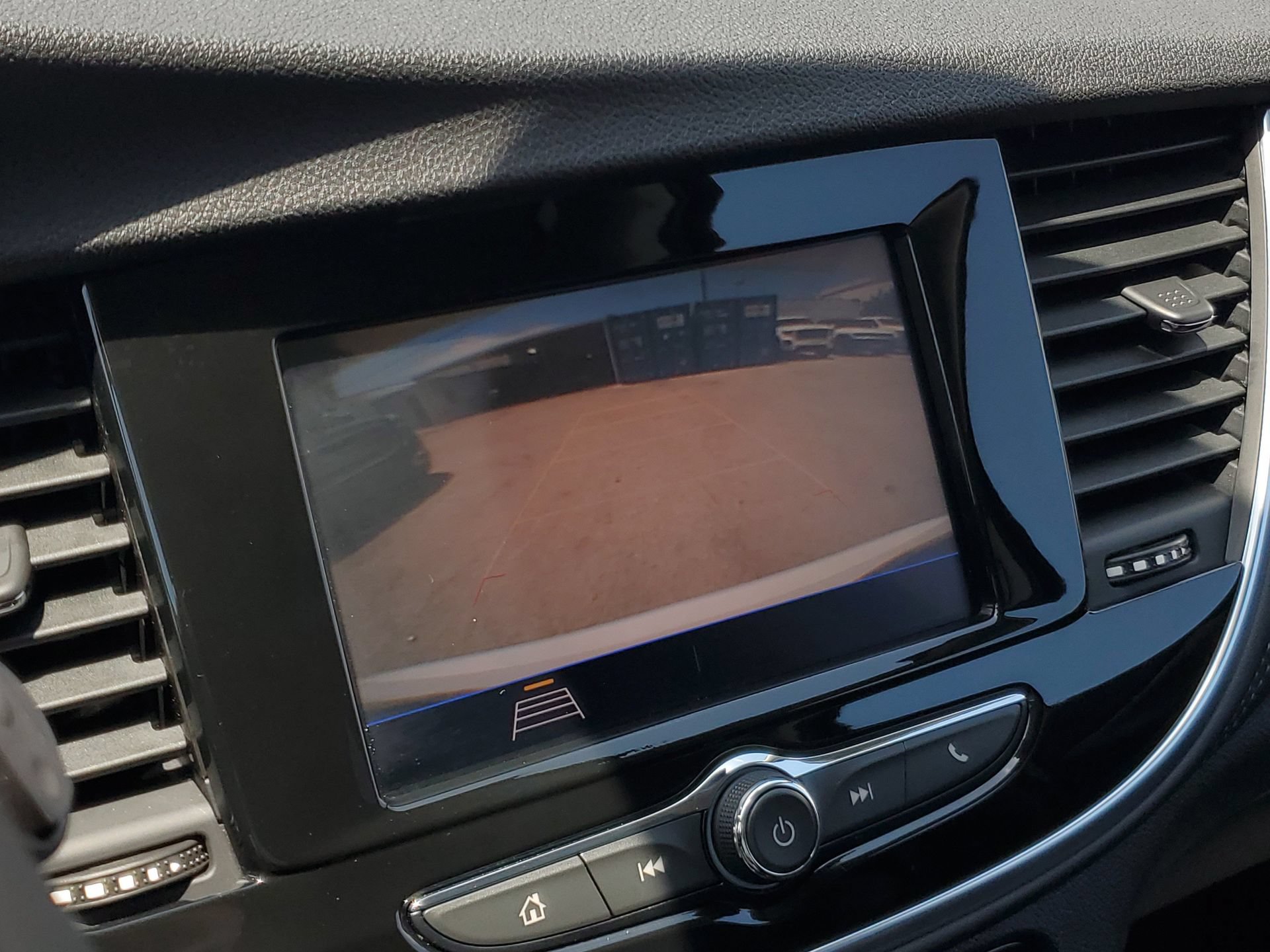 Used 2022 Buick Encore Preferred w/ Safety Package FWD image 26