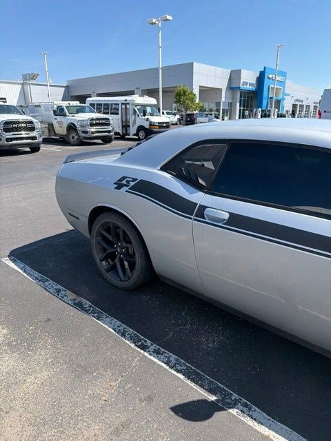 Used 2022 Dodge Challenger R/T w/ Blacktop Package RWD image 3