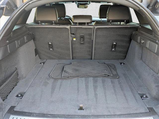 Used 2025 Land Rover Range Rover Velar Dynamic SE image 6