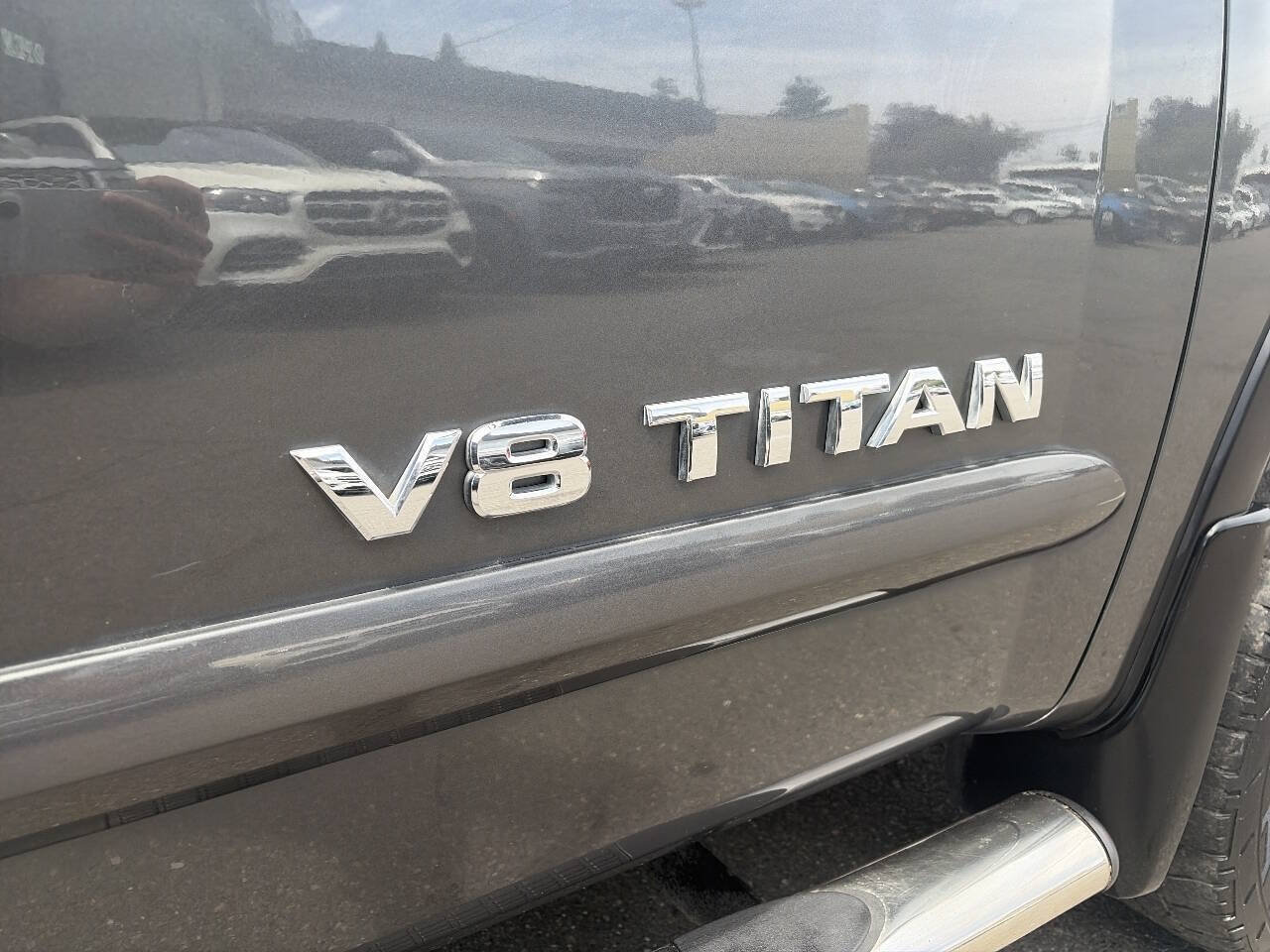 Used 2011 Nissan Titan PRO-4X AWD/4WD image 13