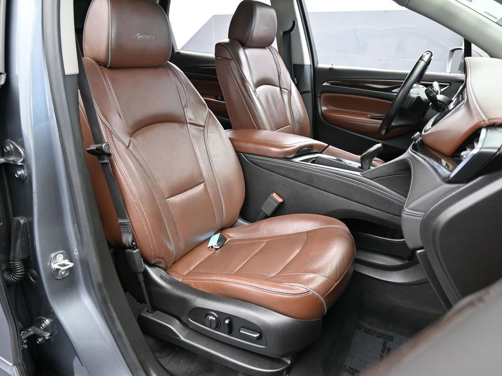 Used 2018 Buick Enclave Avenir w/ Avenir Technology Package image 48