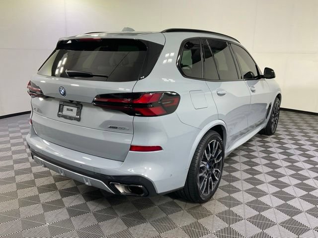Used 2024 BMW X5 xDrive50e AWD/4WD image 6