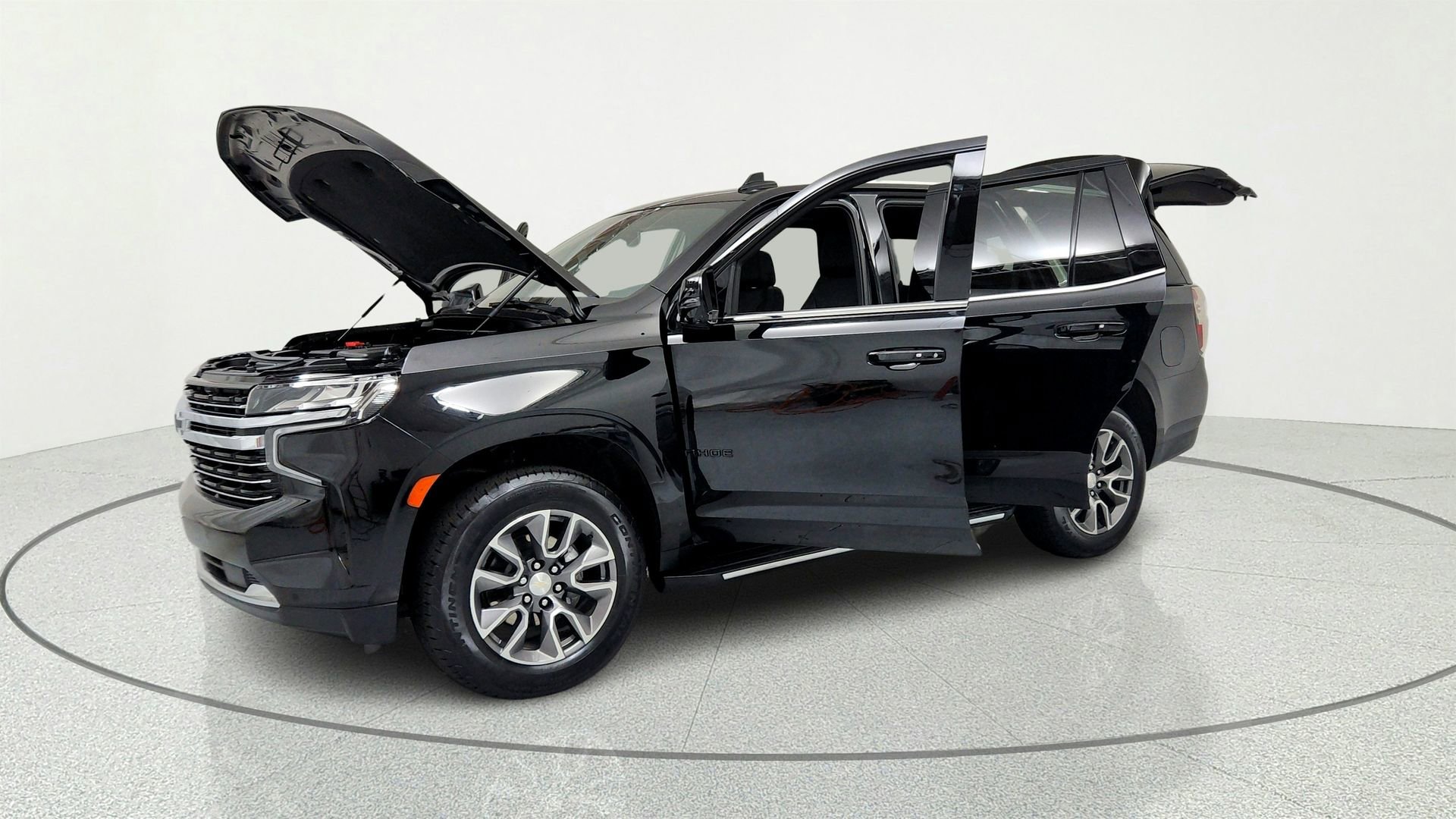 Used 2023 Chevrolet Tahoe LT w/ Luxury Package AWD/4WD image 9