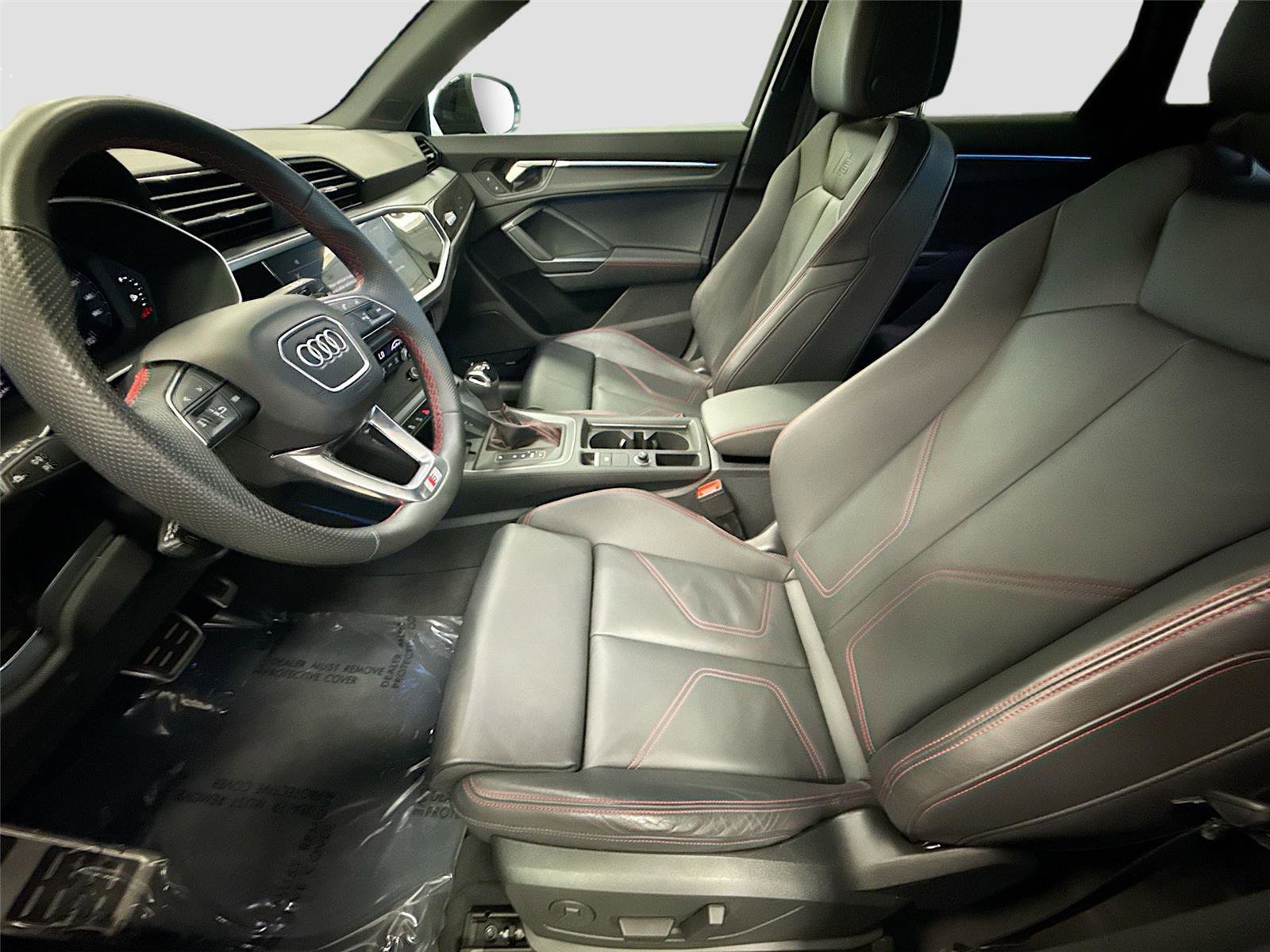 Certified 2025 Audi Q3 2.0T Premium Plus w/ Premium Plus Package image 21