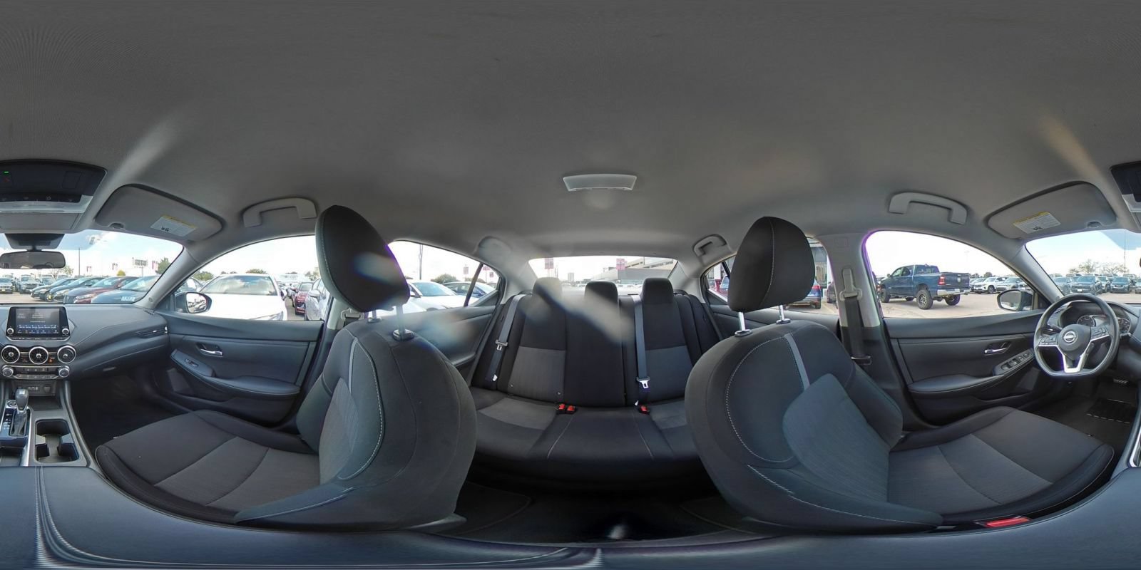 Used 2025 Nissan Sentra SV FWD image 33