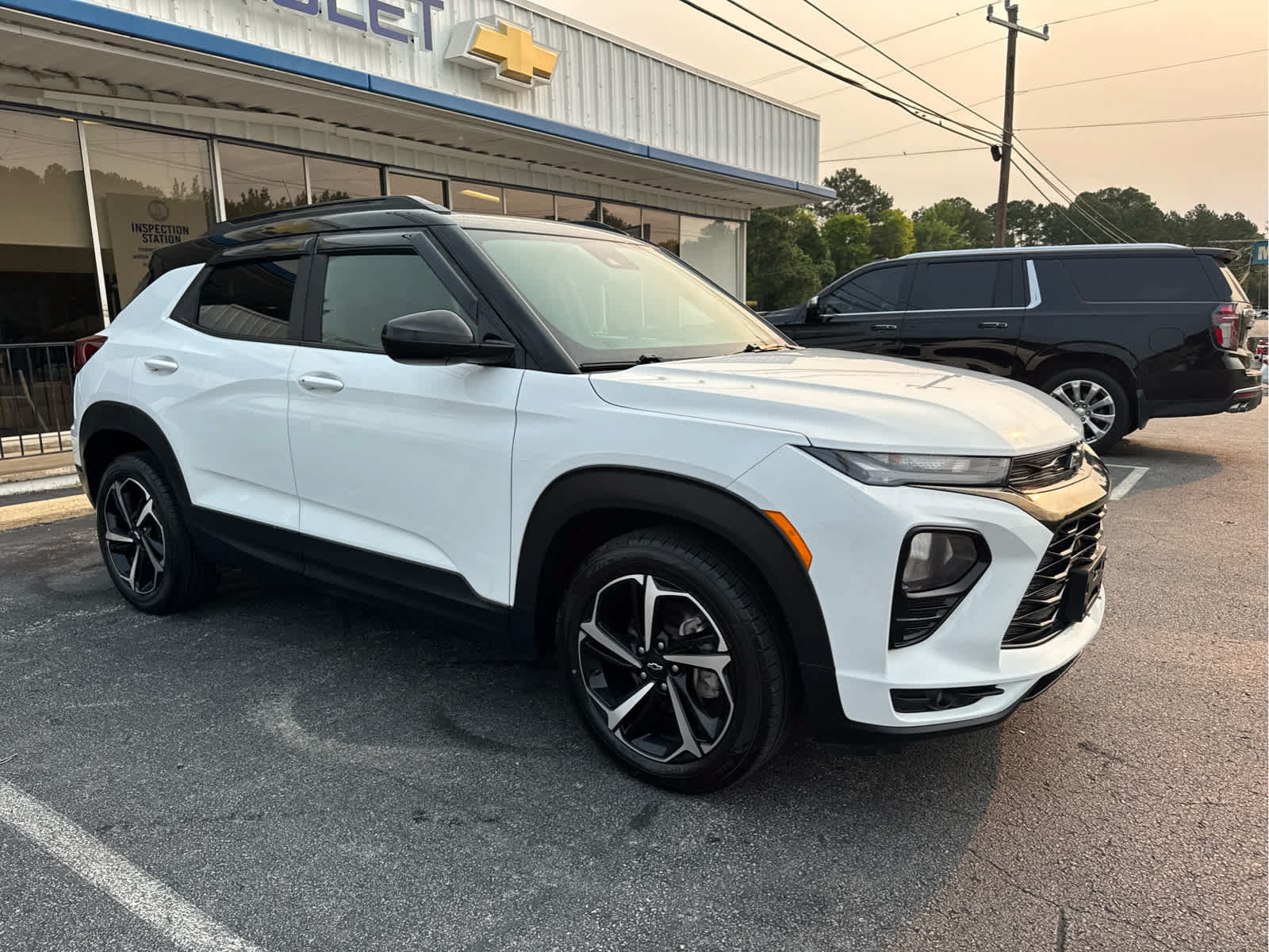 Used 2023 Chevrolet TrailBlazer RS w/ Convenience Package FWD image 23