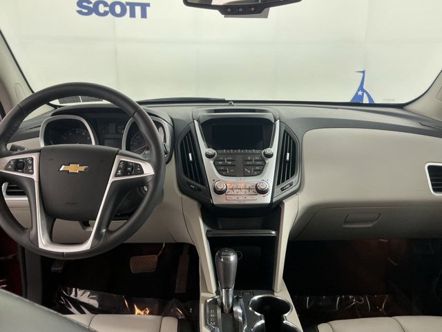 Used 2016 Chevrolet Equinox LTZ w/ Enhanced Convenience Package FWD image 32
