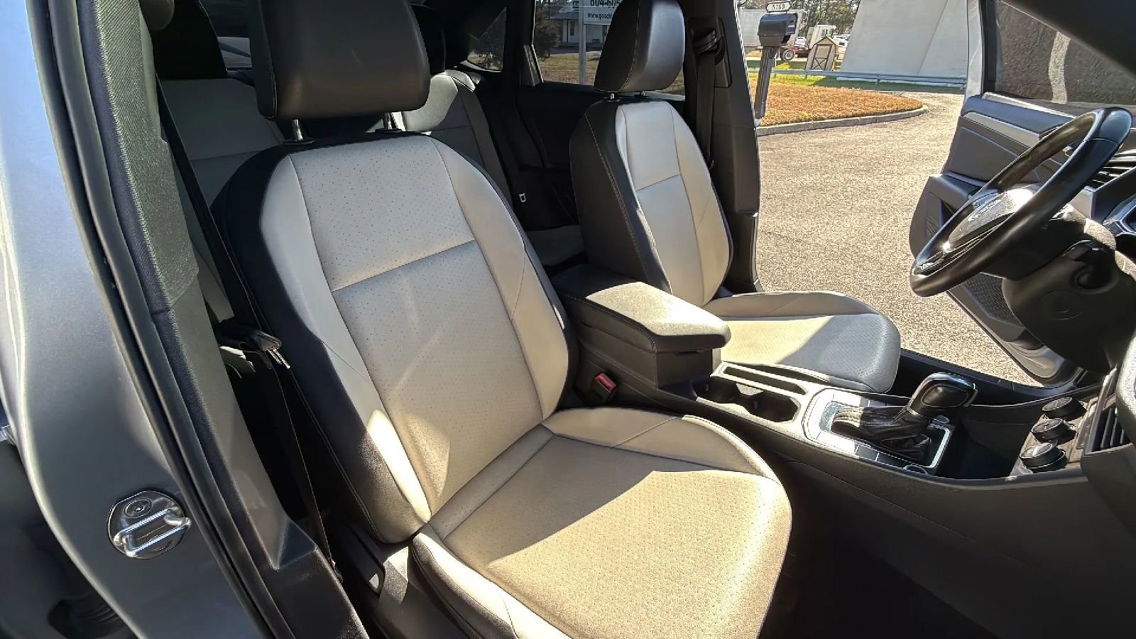 Used 2019 Volkswagen Jetta R-Line w/ R-Line Cold Weather Package image 42