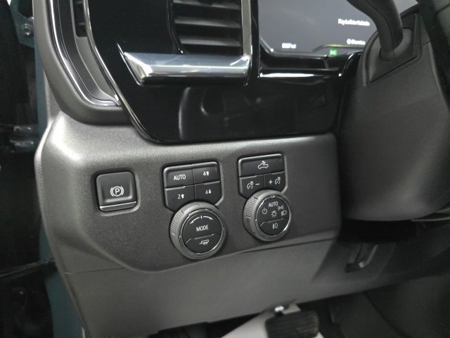 Used 2025 Chevrolet Silverado 1500 LT Trail Boss w/ Convenience Package II image 14