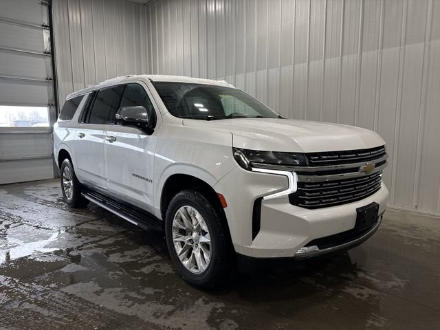 Used 2021 Chevrolet Suburban Premier image 2