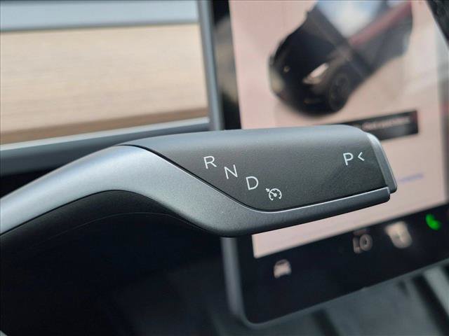 Used 2025 Tesla Model Y Performance AWD/4WD image 15