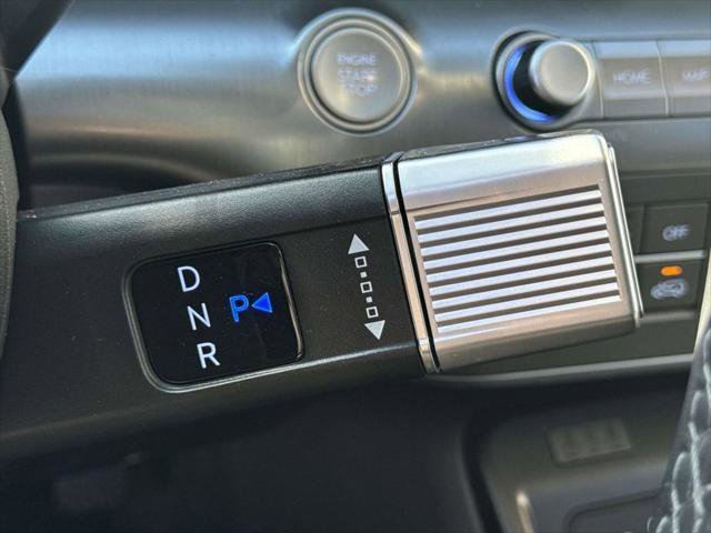 Used 2025 Hyundai Kona Limited image 26