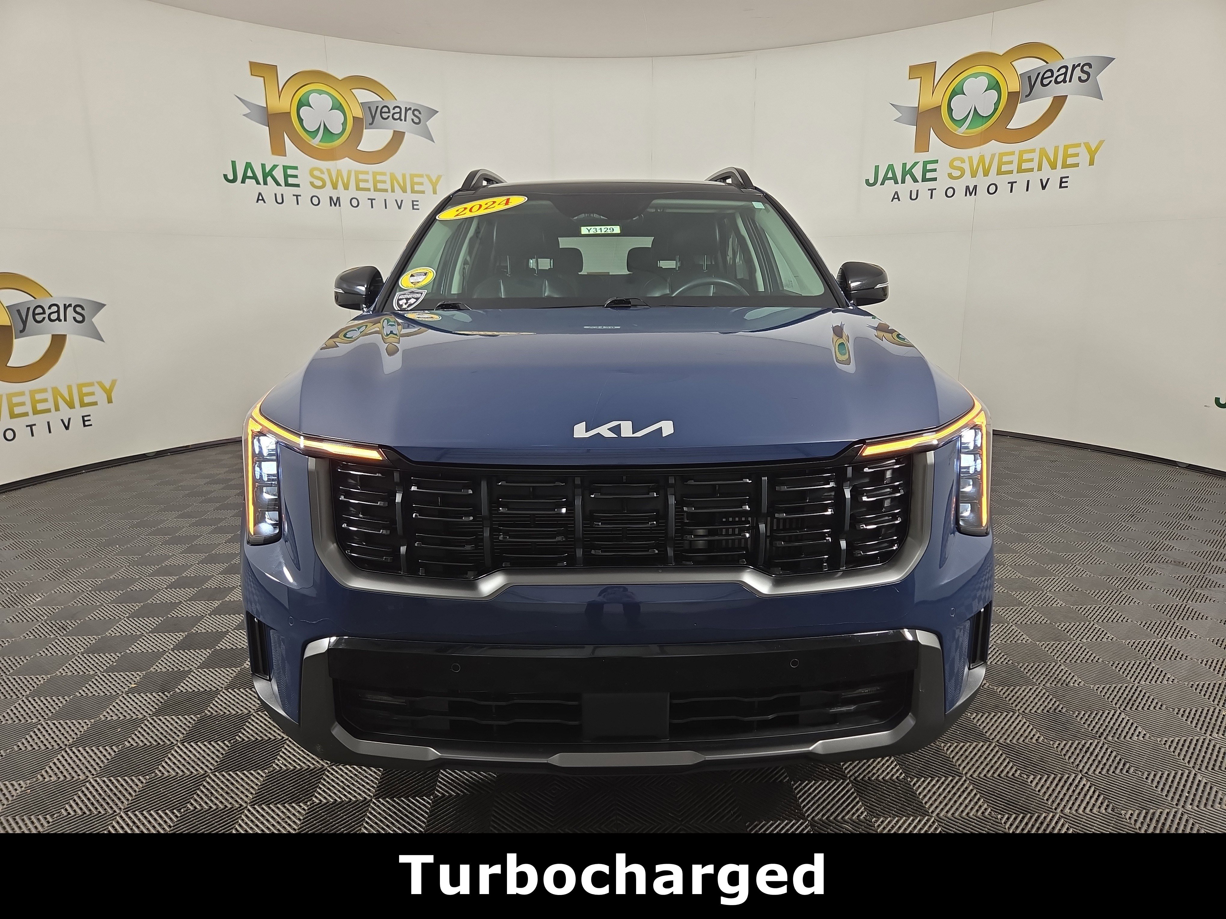 Used 2024 Kia Sorento X-Line EX image 2