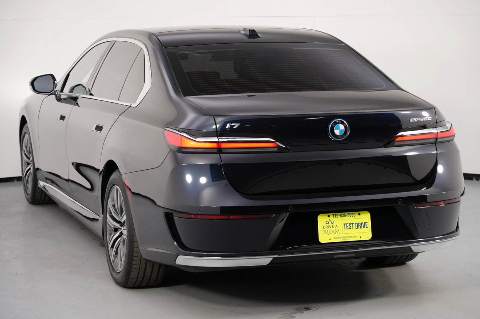 Used 2024 BMW i7 eDrive50 w/ Premium Package image 60