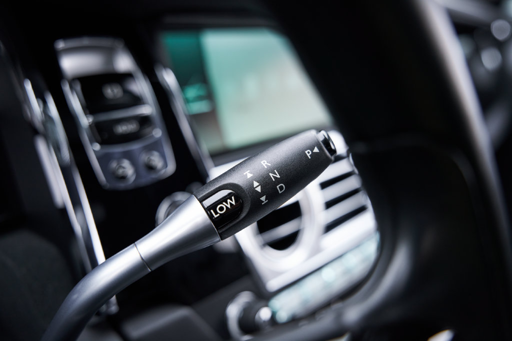 Used 2015 Rolls-Royce Wraith RWD image 59