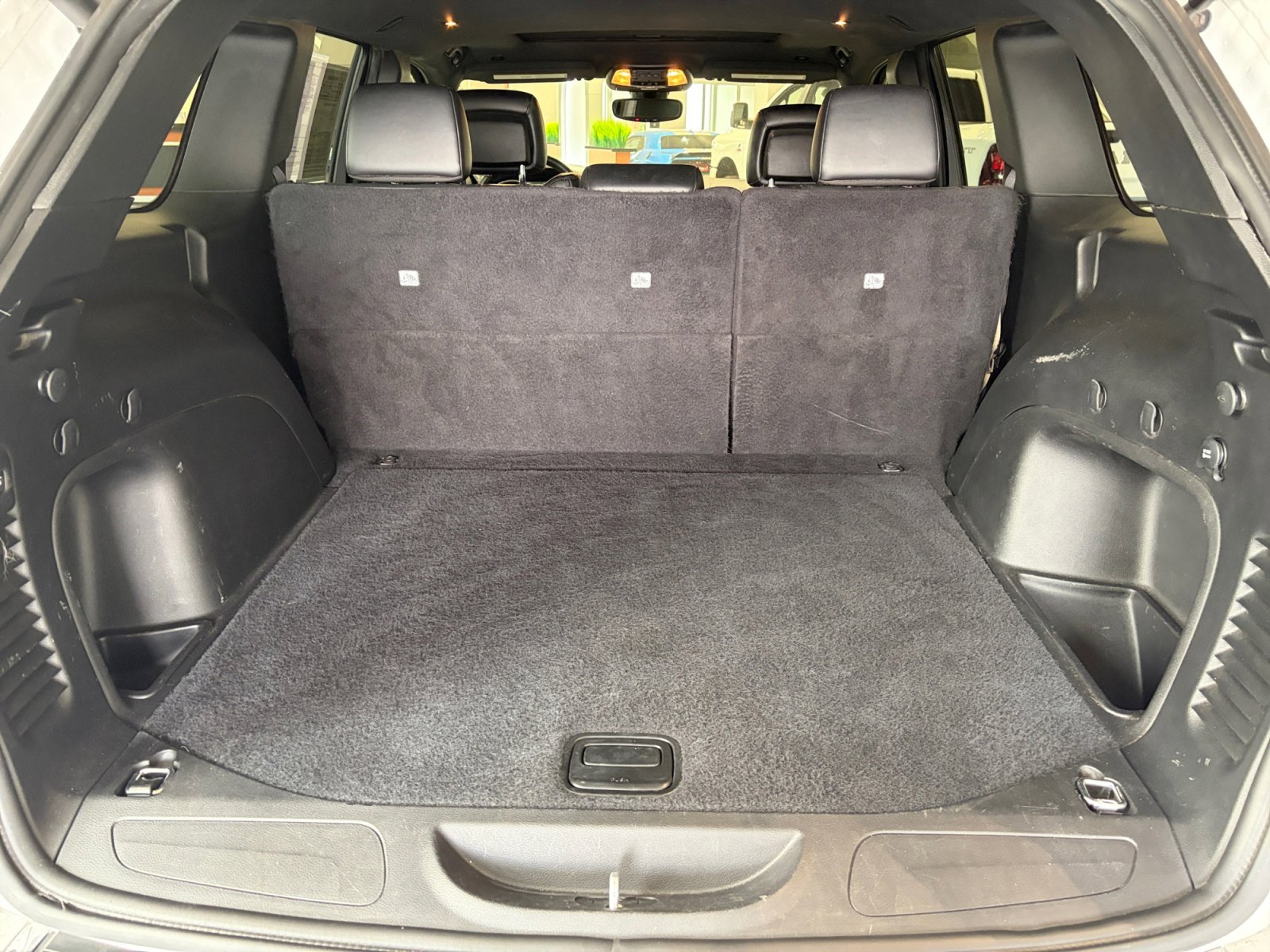 Used 2022 Jeep Grand Cherokee Limited image 31