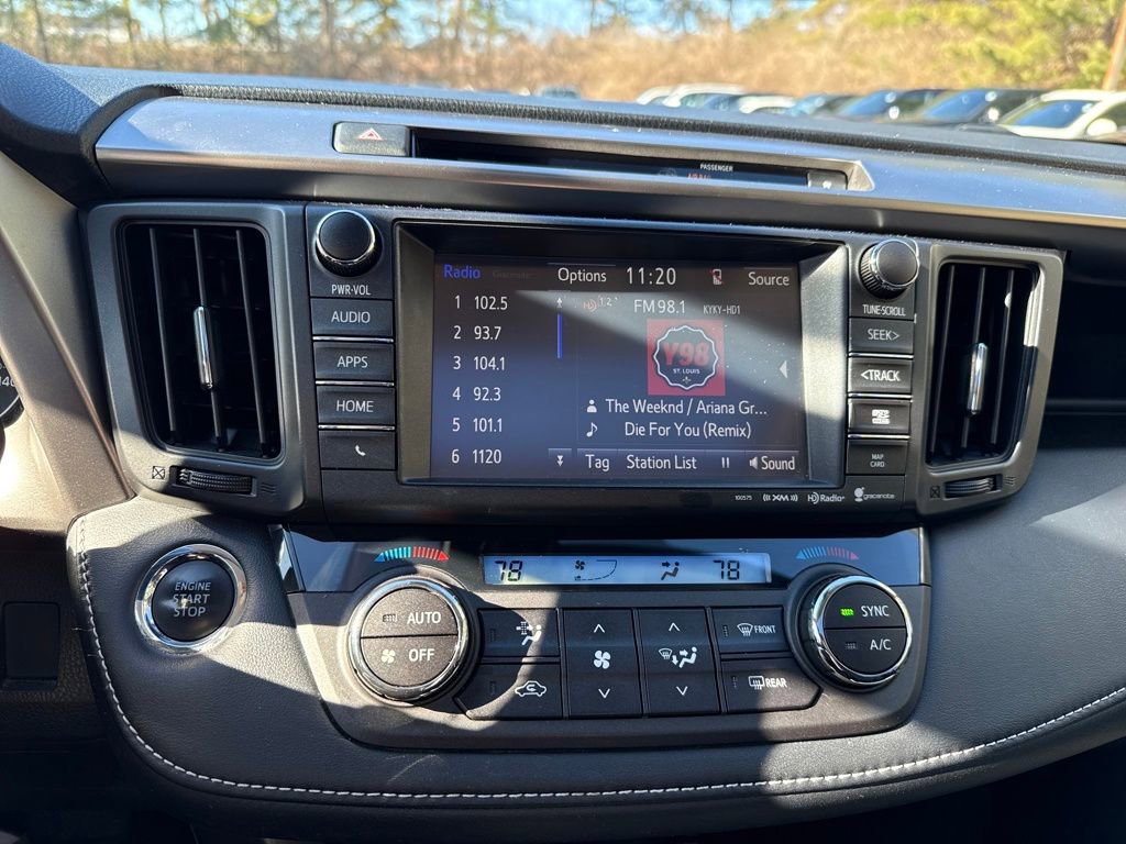 Used 2016 Toyota RAV4 Limited image 15