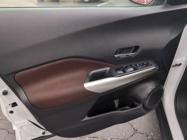 Used 2020 Nissan Kicks SR image 14