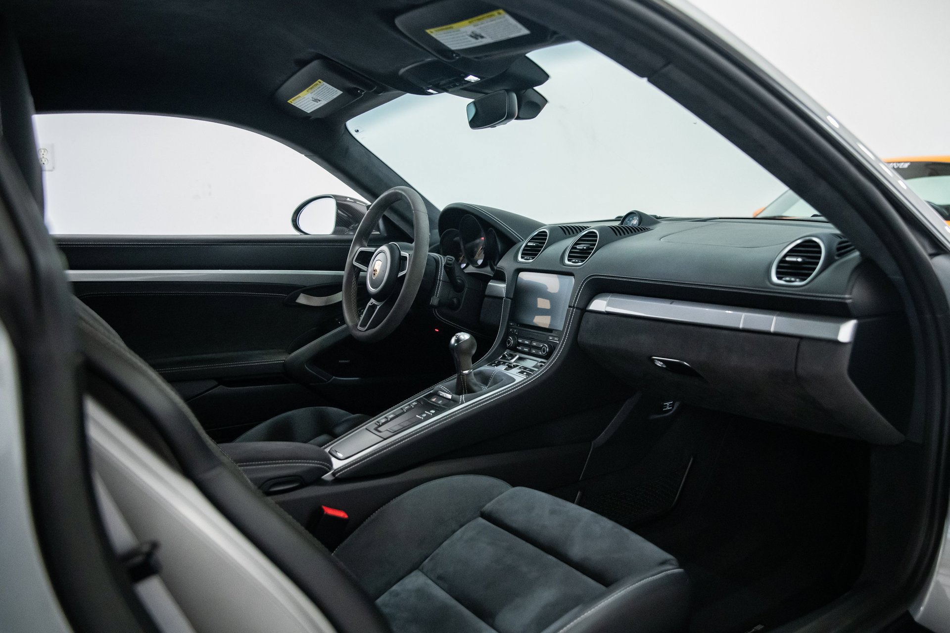 Used 2020 Porsche 718 Cayman GT4 image 11