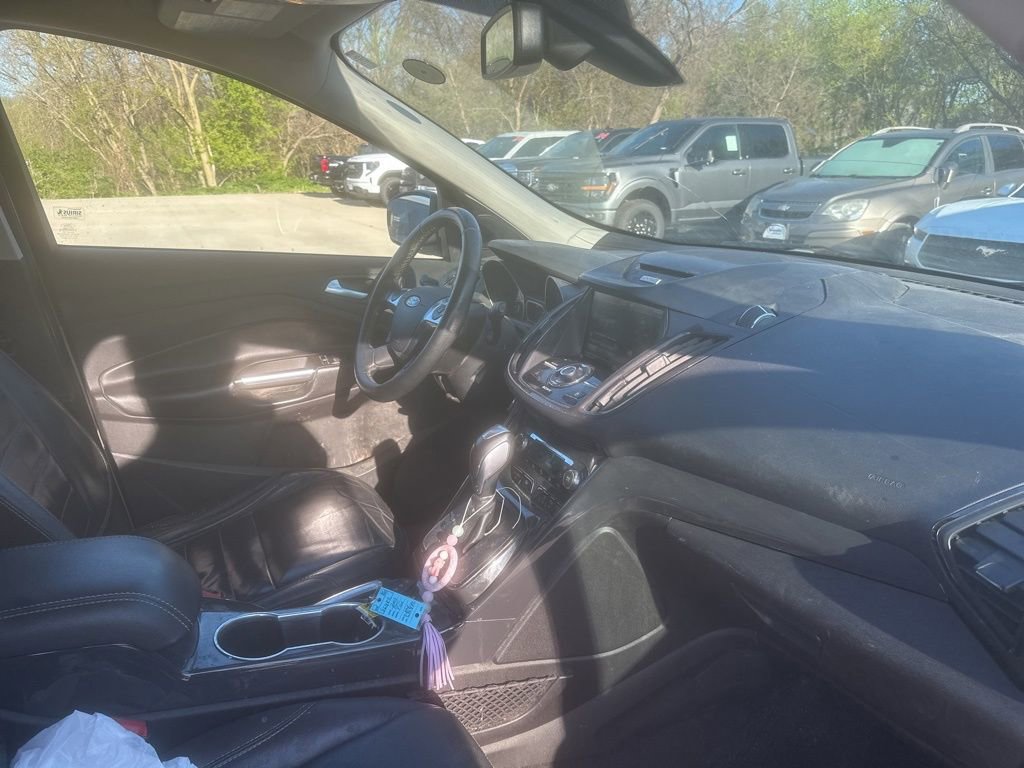 Used 2015 Ford Escape Titanium w/ Equipment Group 301A AWD/4WD image 15