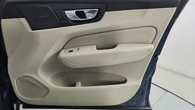 New 2026 Volvo XC60 B5 Ultra w/ Climate Package PRO AWD/4WD image 39