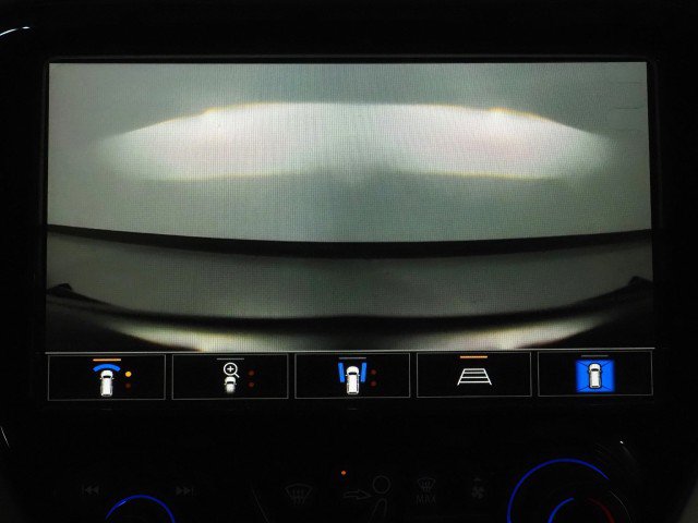 Used 2021 Chevrolet Bolt Premier w/ Infotainment Package FWD image 28