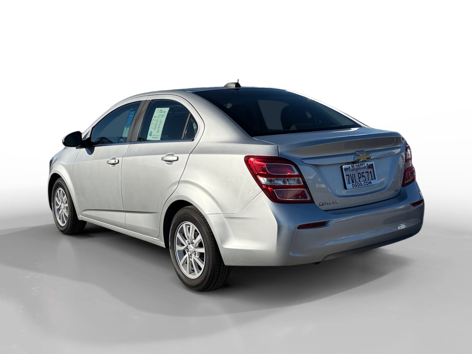 Used 2017 Chevrolet Sonic LT image 3