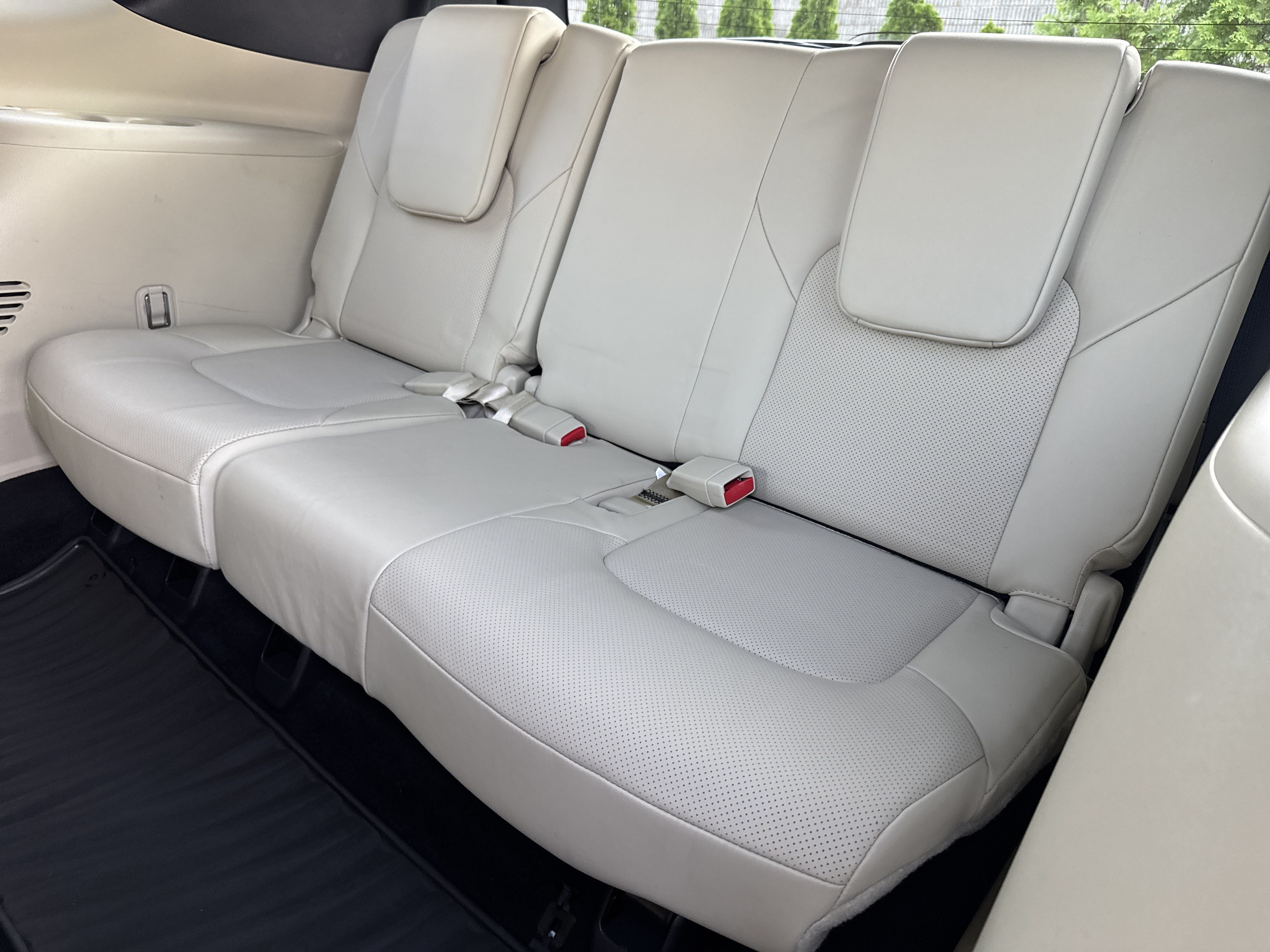 Used 2024 INFINITI QX80 Sensory AWD/4WD image 34