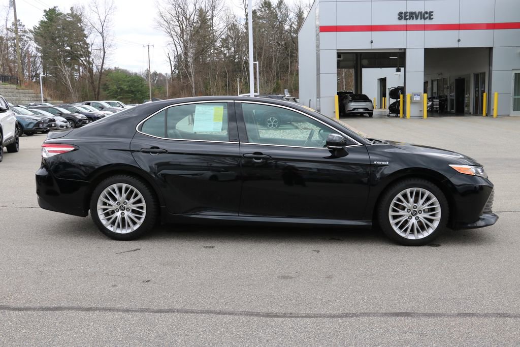 Used 2019 Toyota Camry XLE w/ Driver Assist Package FWD image 4