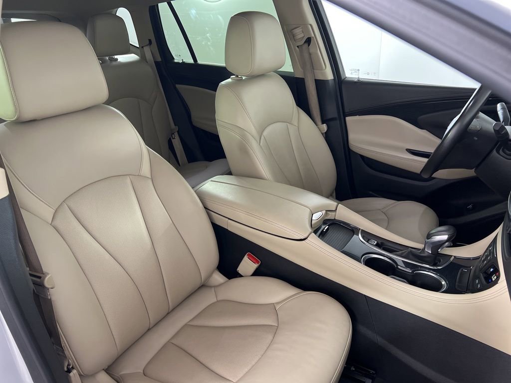 Used 2016 Buick Envision Premium image 27
