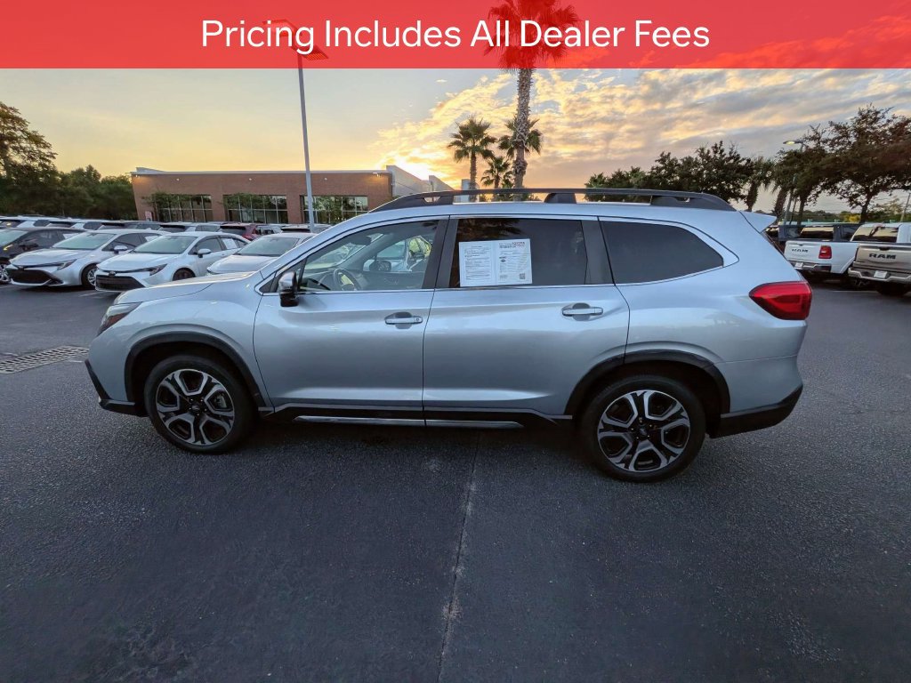Used 2023 Subaru Ascent Limited w/ Technology Package AWD/4WD image 7