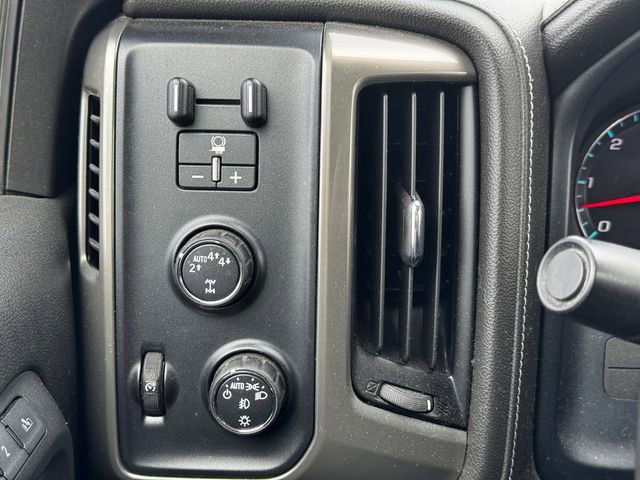 Used 2017 Chevrolet Silverado 1500 High Country AWD/4WD image 25