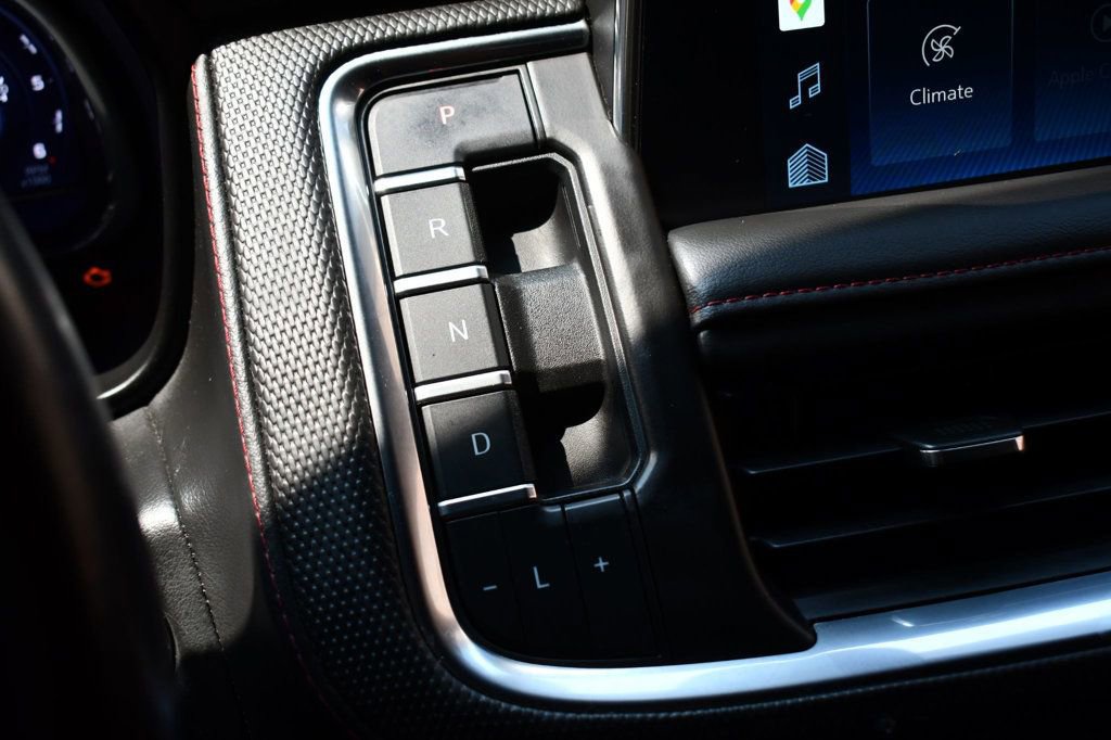 Used 2022 Chevrolet Suburban RST w/ Sport Performance Package image 35