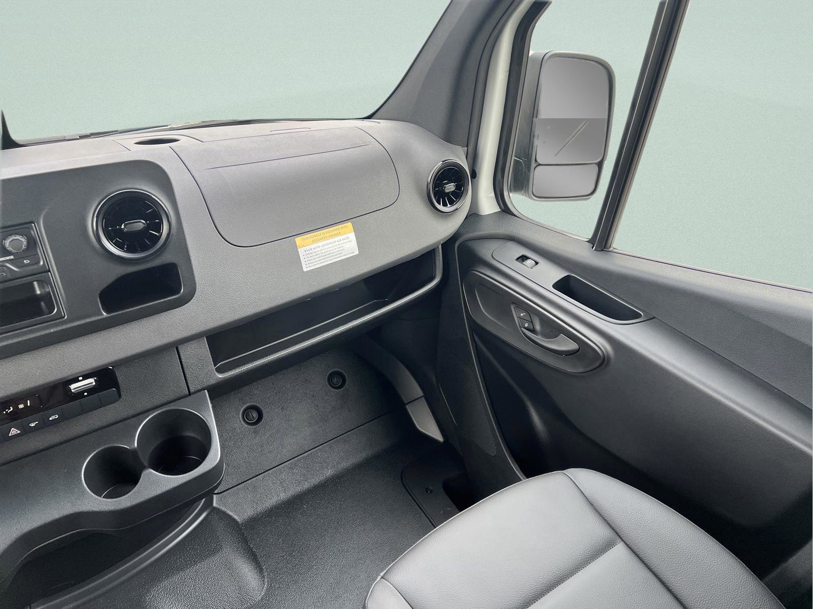 Certified 2025 Mercedes-Benz Sprinter 2500 image 23