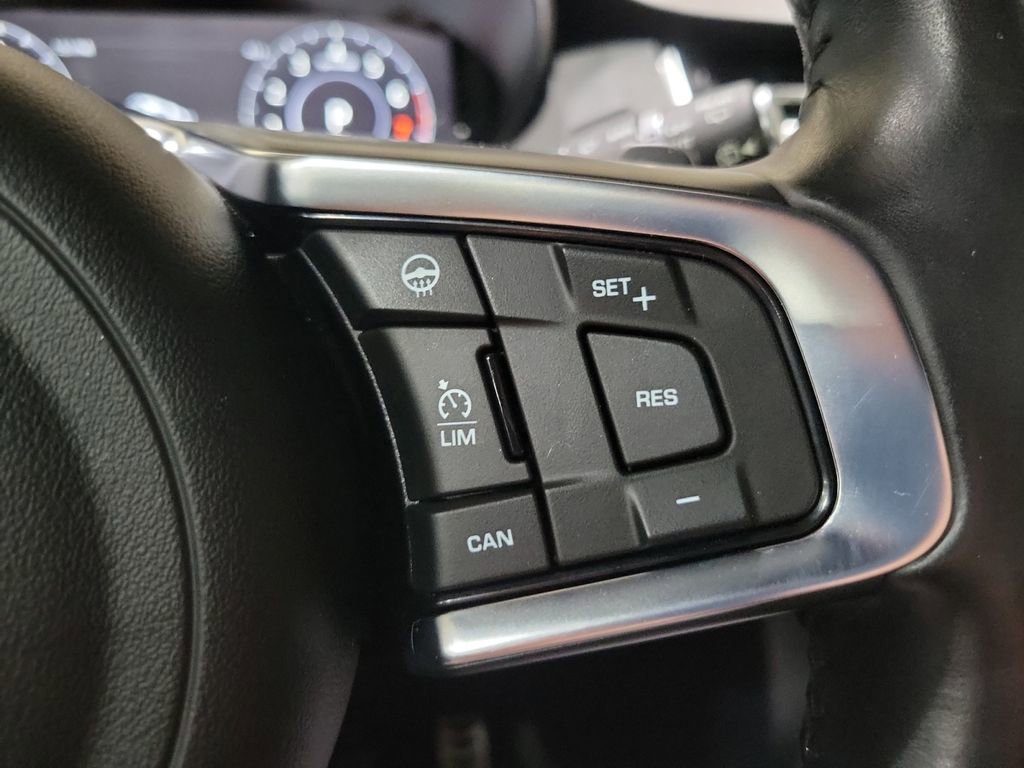 Used 2020 Jaguar E-PACE Checkered Flag image 16