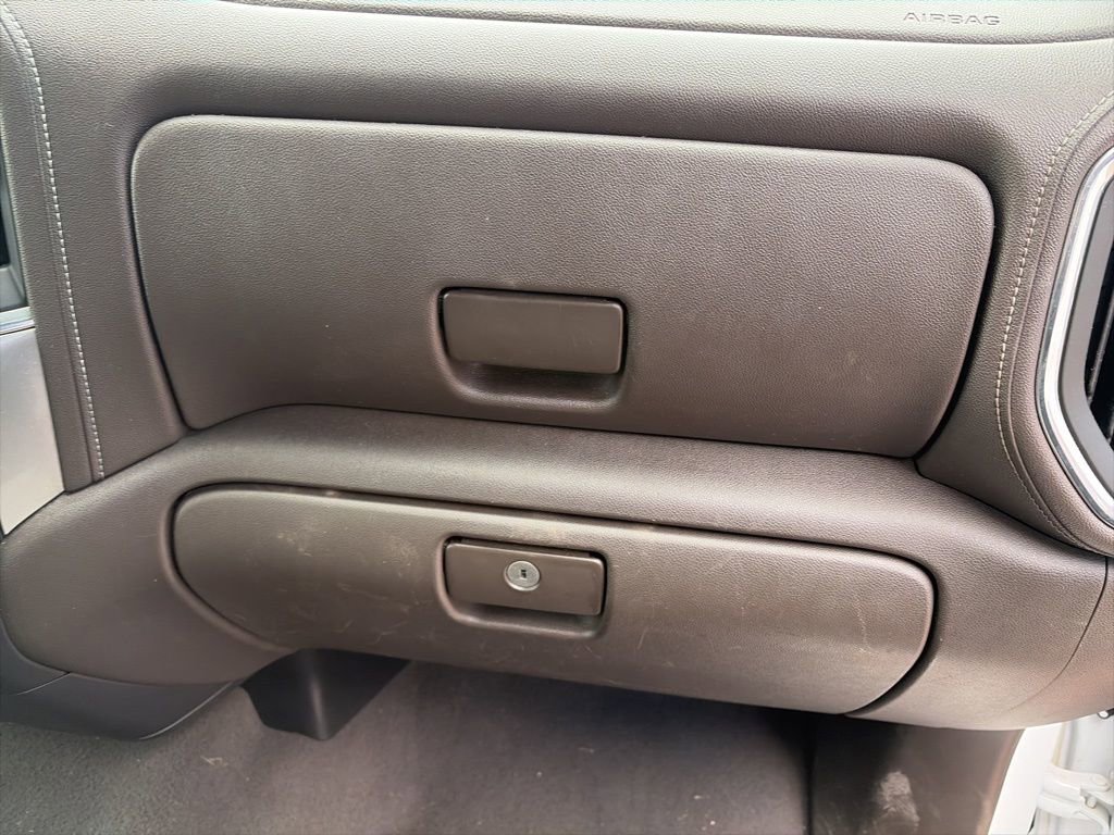 Used 2019 Chevrolet Silverado 1500 LT w/ Texas Edition image 40