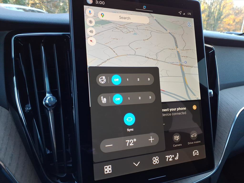 New 2026 Volvo XC60 B5 Plus w/ Protection Package Premier image 17