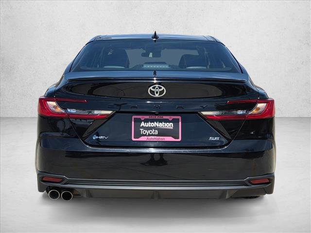 Used 2025 Toyota Camry SE FWD image 7