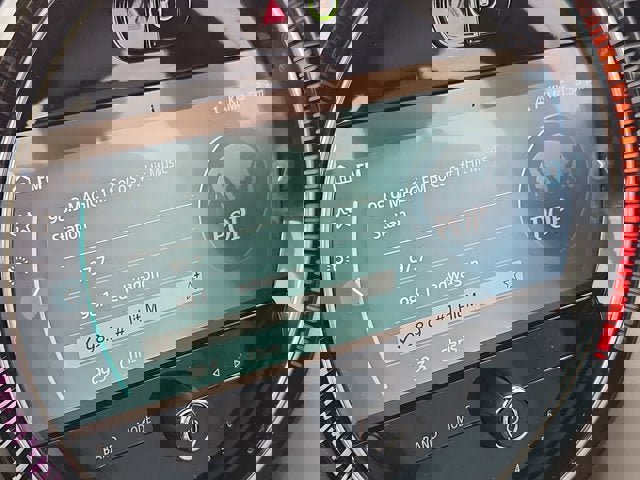 Used 2024 MINI Cooper 2-Door Hardtop w/ Signature Upholstery Package image 18