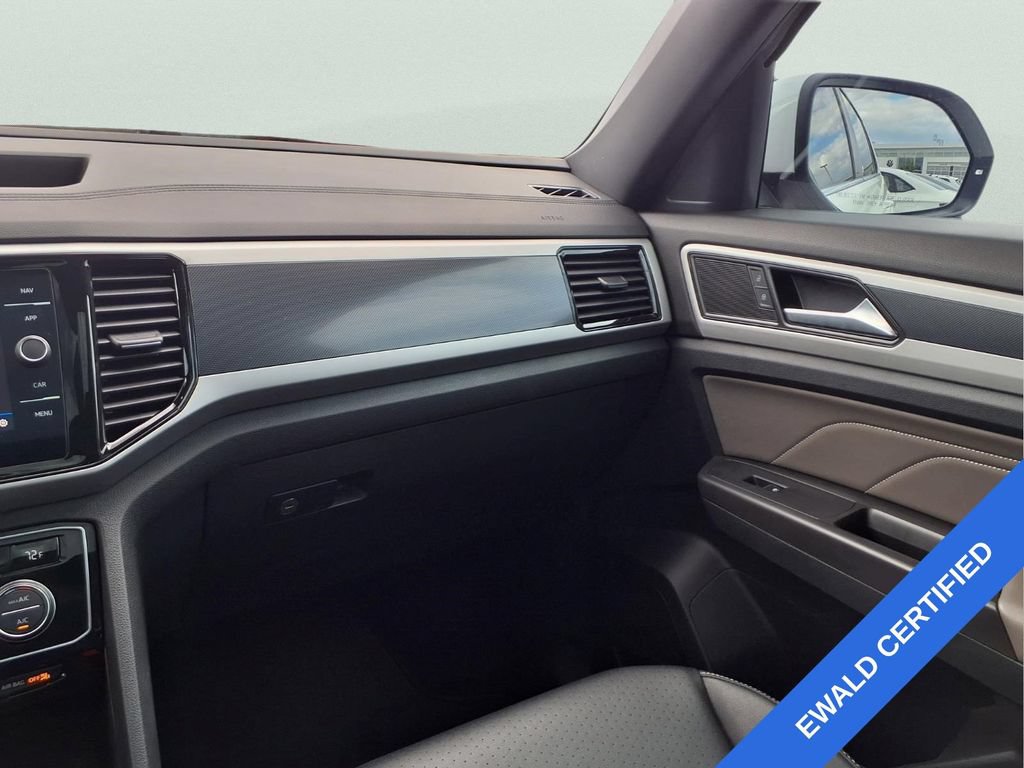 Used 2023 Volkswagen Atlas Cross Sport SEL AWD/4WD image 20