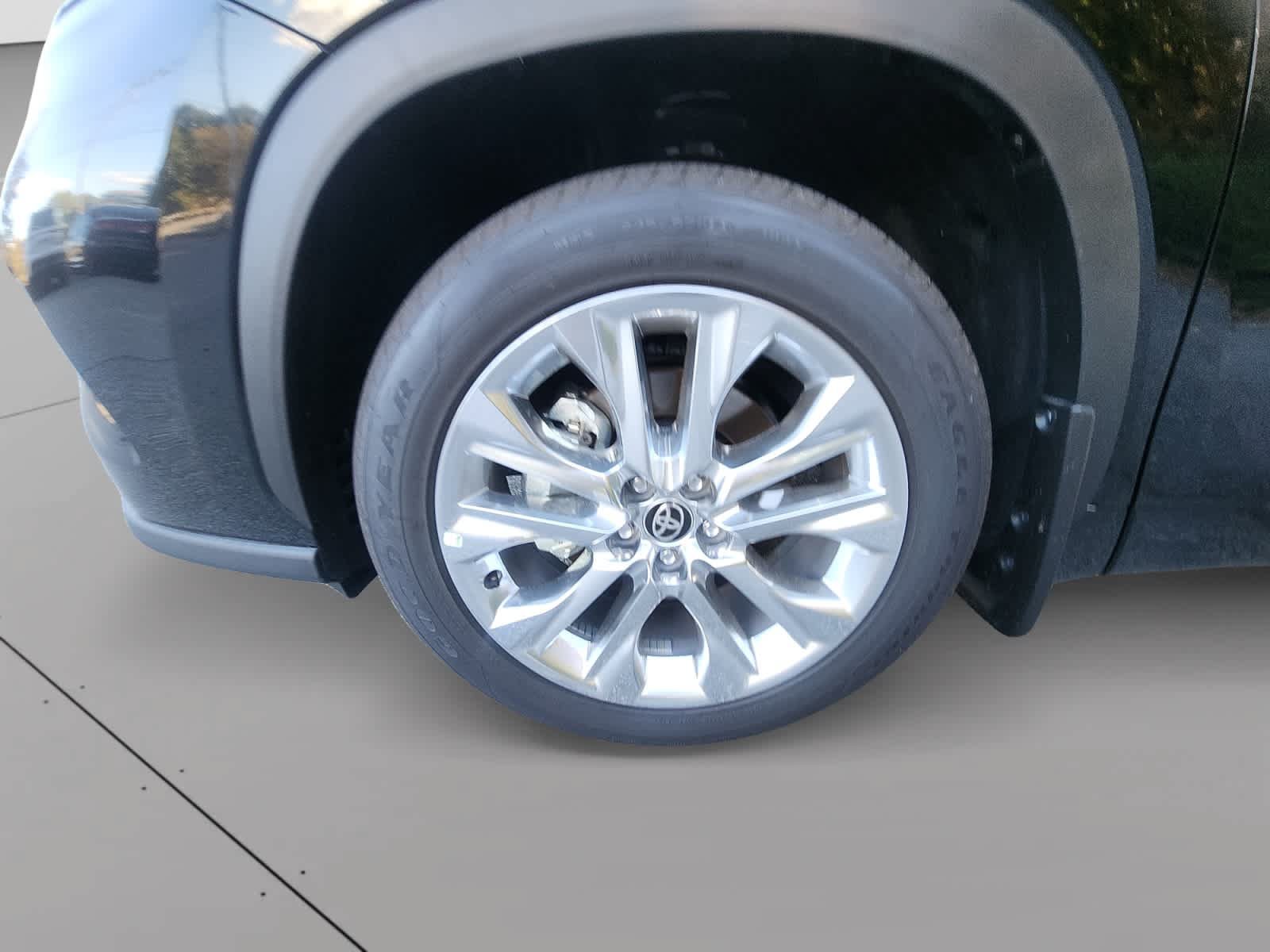 New 2026 Toyota Highlander Limited AWD/4WD image 19