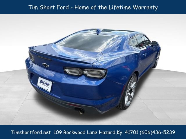 Used 2021 Chevrolet Camaro LT w/ RS Package RWD image 7