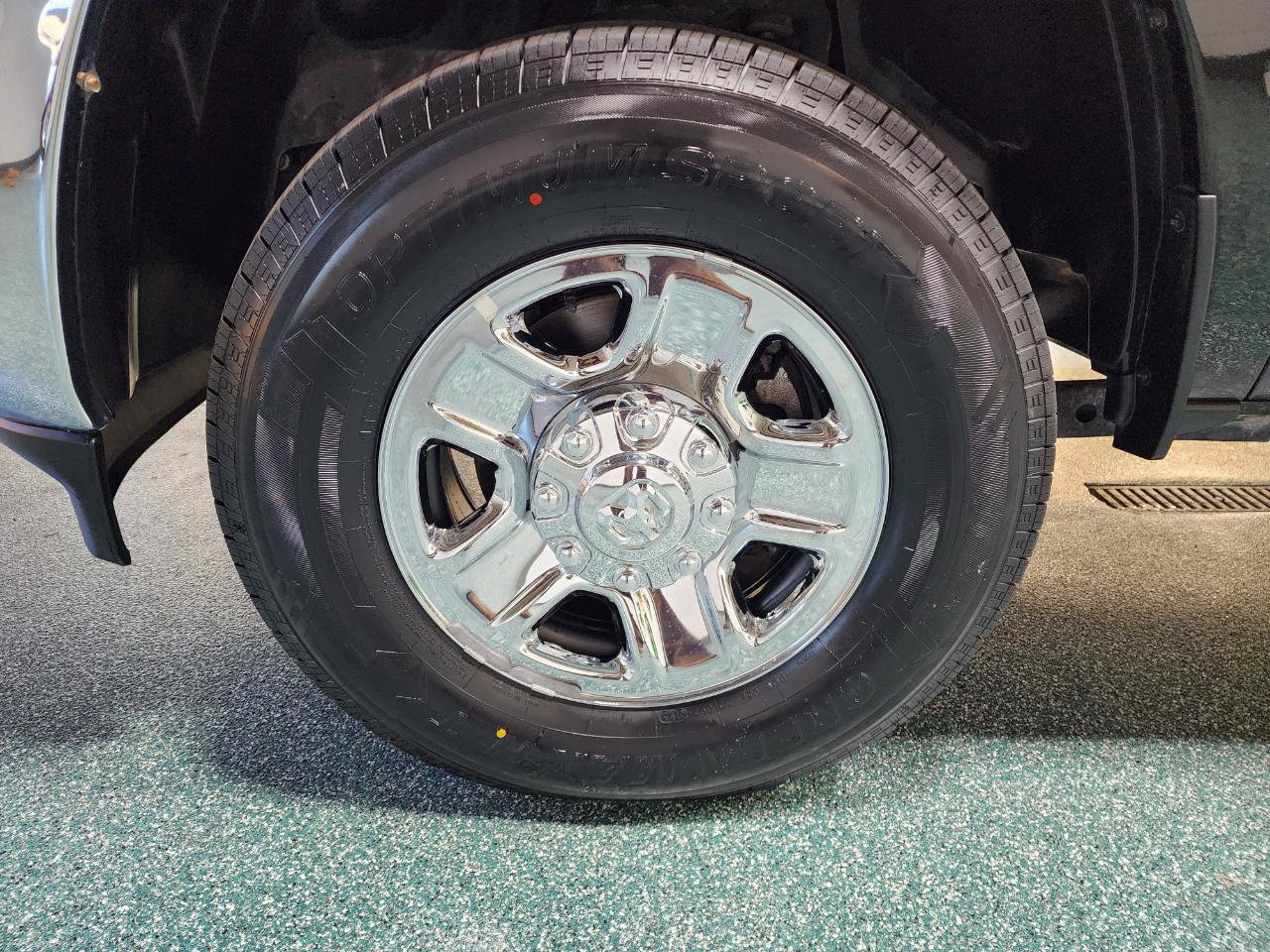 Used 2024 RAM 3500 Tradesman w/ Towing Technology Group AWD/4WD image 12