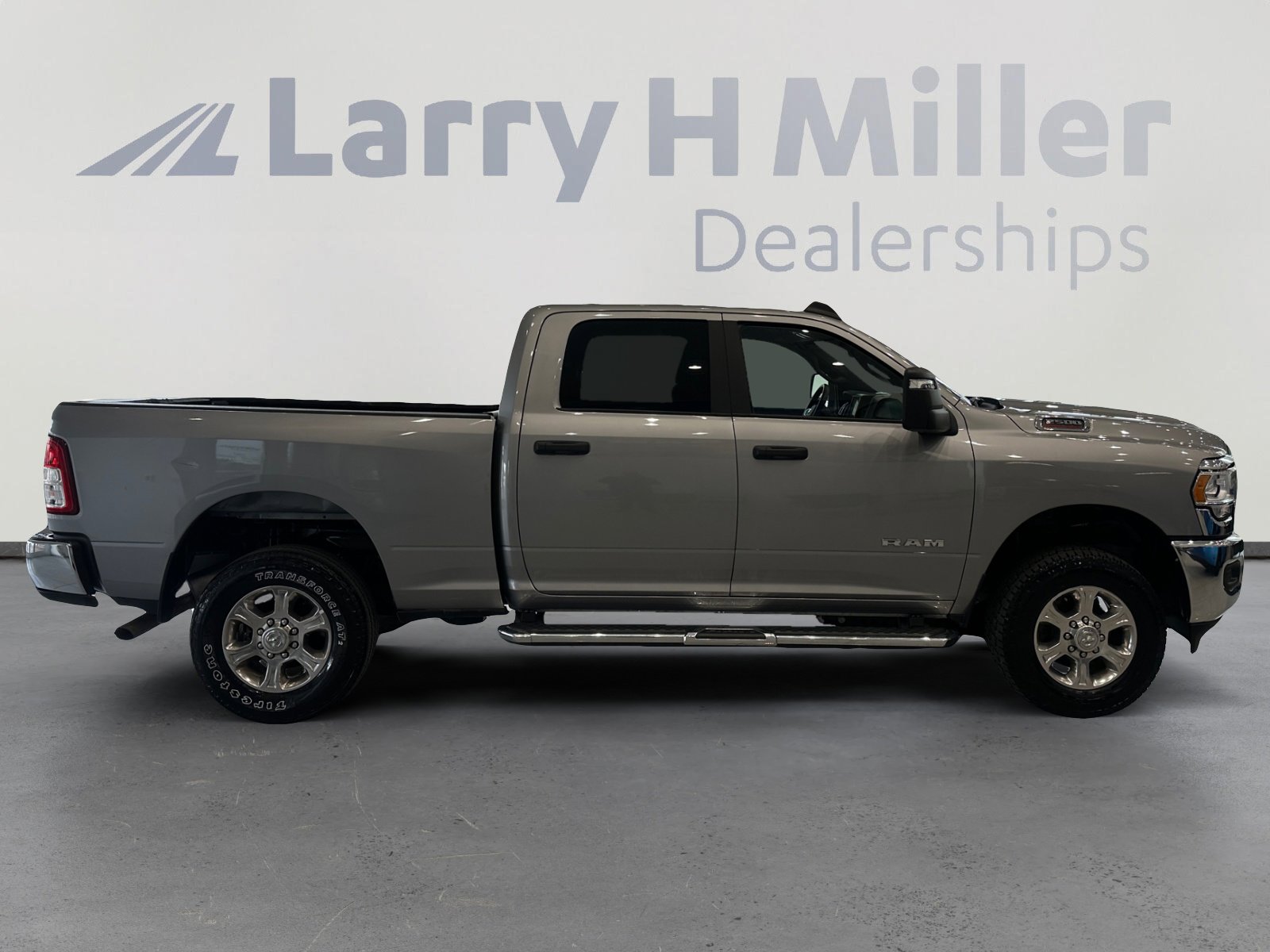Used 2024 RAM 2500 Big Horn image 6