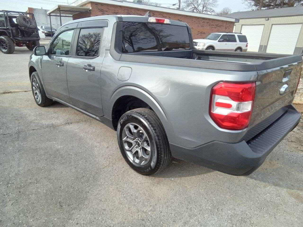 Used 2022 Ford Maverick XLT image 9