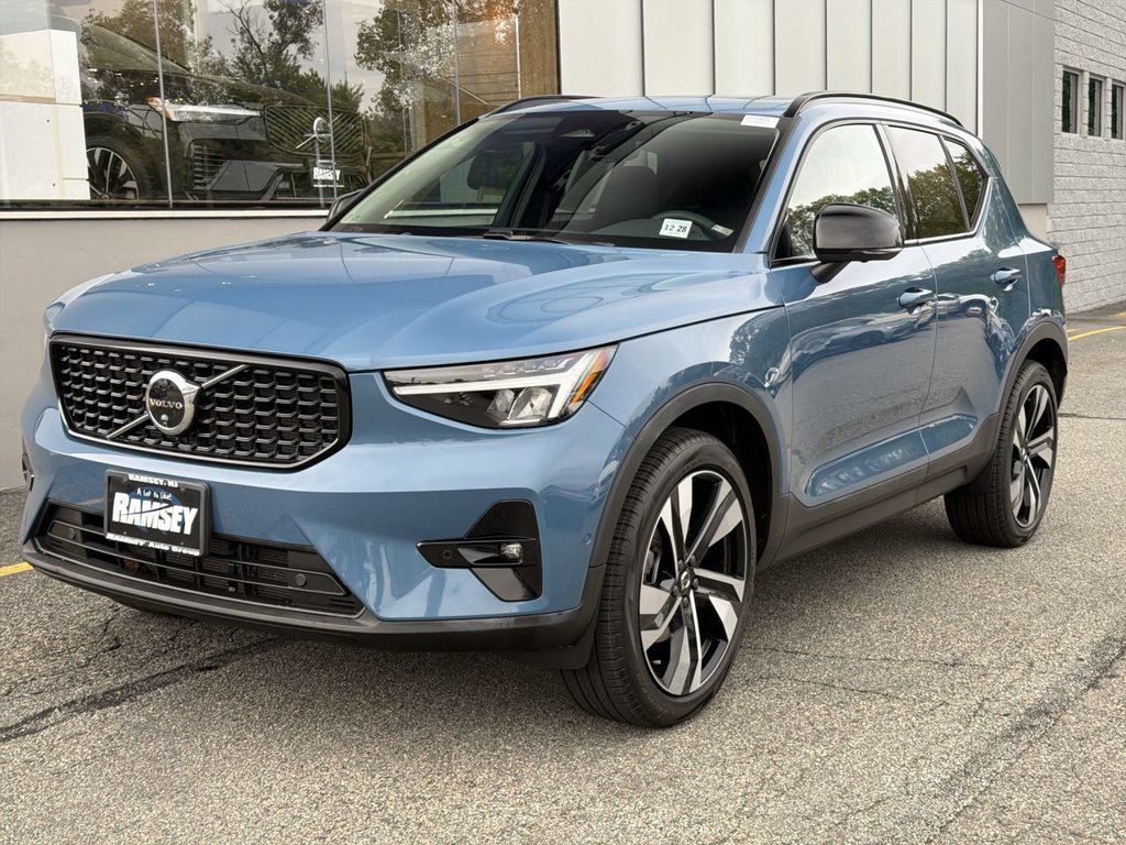 Certified 2024 Volvo XC40 B5 Plus w/ Climate Package