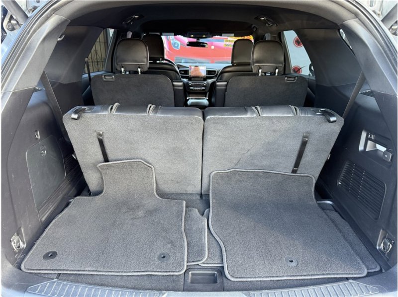 Used 2020 Ford Explorer XLT w/ Equipment Group 202A image 27