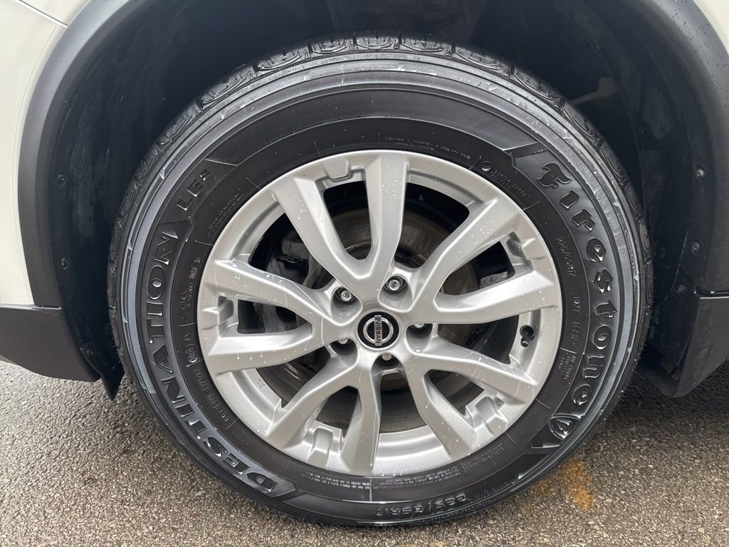 Used 2020 Nissan Rogue SV AWD/4WD image 9