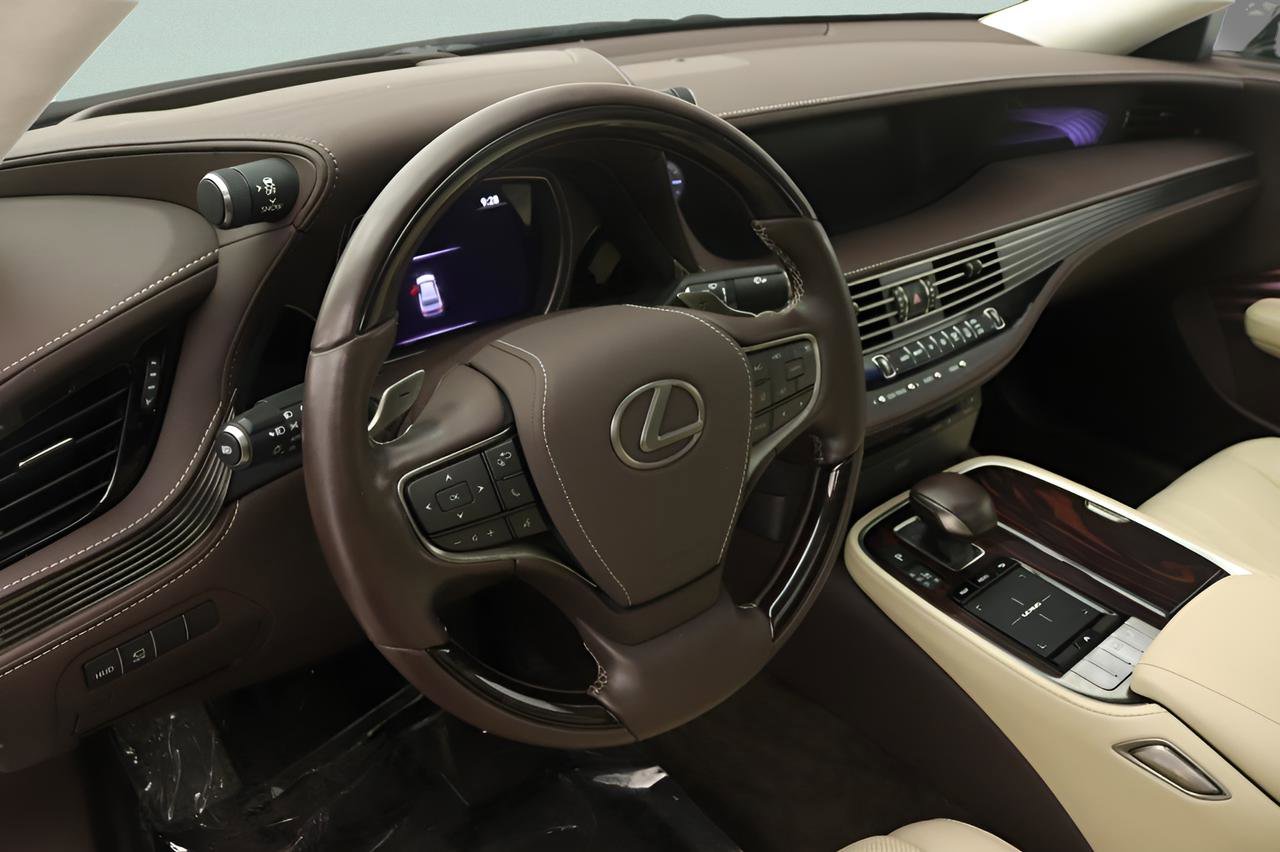 Used 2018 Lexus LS 500 w/ Interior Upgrade Package RWD image 14