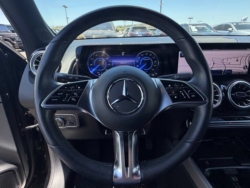 Used 2024 Mercedes-Benz EQB 300 4MATIC image 19